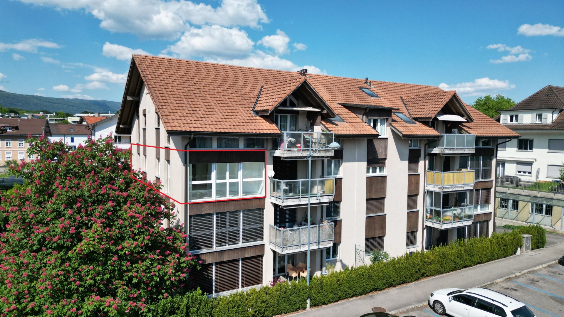 Modernes Zuhause mit Charme, Komfort und Top-Lage in Brügg