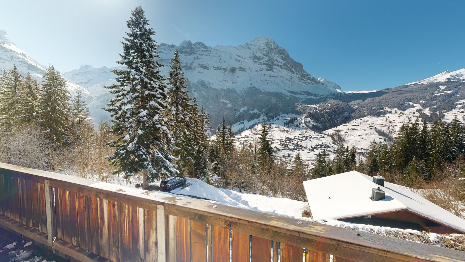 Heimeliger Zweitwohnsitz mit Galerie an sensationeller Panoramalage in Grindelwald