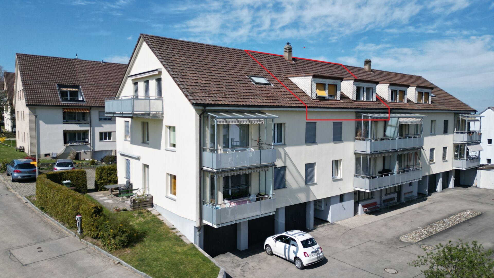 Einladendes, behagliches 3.5-Zimmer-Dachbijoux mit Loggia in Niederwangen